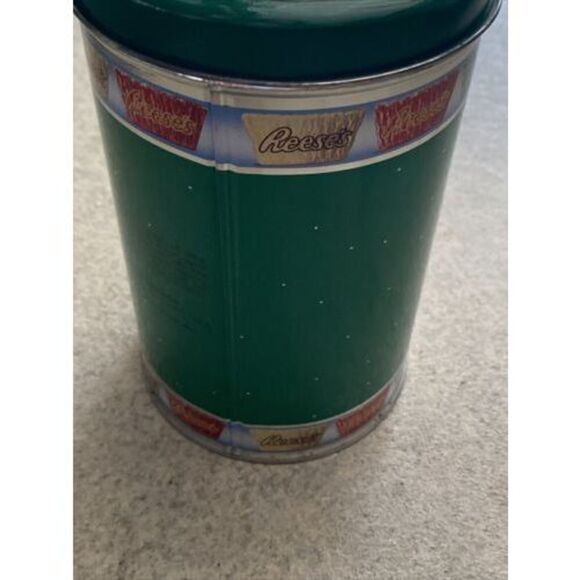 Vintage Collectible Tin - 1990 Hershey Reeses - Green Christmas Bear in Stocking - Picture 8 of 8